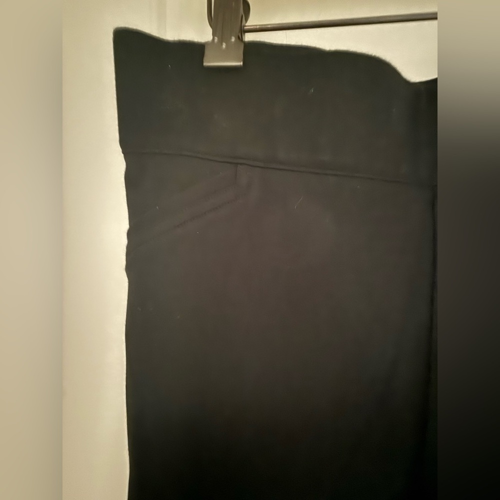 SPANX Black Ankle & Cropped Ponte Pants - Picture 9 of 11